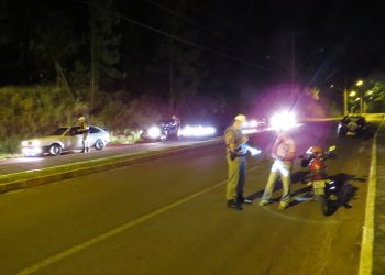 Carnaval: Polícia Rodoviária aplica 23 multas e apreende 4 CNHs em bliz no Balneário