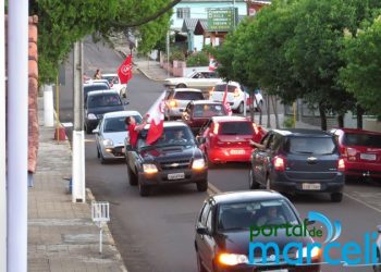 Colorados saem as ruas em Marcelino para comemorar a conquista do Gauchão