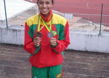 Karina da Rosa vai assinar seu primeiro contrato profissional