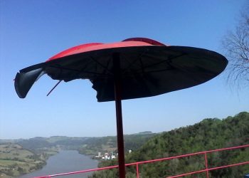 Mirante na saída para Erechim é danificado por vândalos