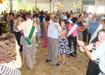 Baile da “Terceira Idade” acontecerá neste sábado em Marcelino Ramos