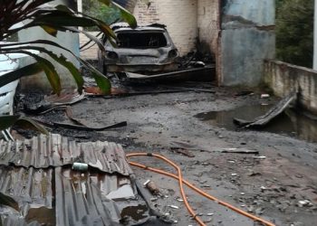 Carro destruído pelo fogo em Marcelino não tinha seguro e pertencia a um brigadiano