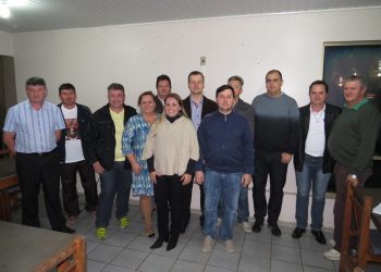 Nova diretoria da ASCOBOL é eleita por unanimidade