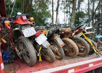 Operação apreende 33 veículos irregulares em Severiano de Almeida