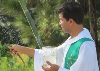 Padre Naldo, que por muito tempo trabalhou em Marcelino, é transferido de Erechim
