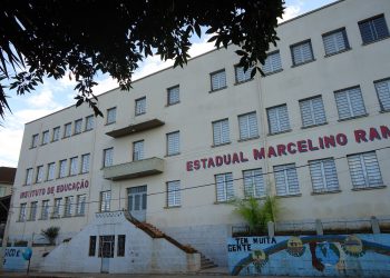 Professores e servidores do IEEMAR decidem aderir a greve estadual