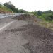 Deslizamento de solo na BR-153 avança sobre a pista e ameaça novamente trânsito