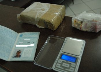 Gaurama: Dupla abandona carro com drogas em perseguição da BM