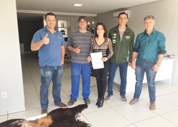 Núcleo Solidário recebe doação financeira do Erechim OFF Road e do Sensa Paura
