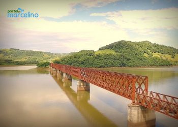 Portal de Marcelino sobrevoa a centenária ponte Rodoferroviária (vídeo)