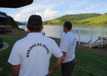 Marinha do Brasil altera normas para condução de crianças em Jet Ski