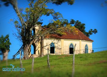 Igreja em ruínas no interior de Marcelino Ramos