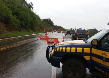 Trânsito para veículos pesados interditado na BR-153 em Marcelino Ramos entre SC e RS