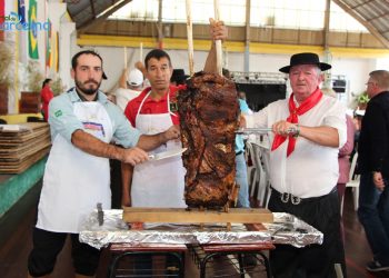 Domingo foi de Costelão na JOANPEPA em Marcelino Ramos
