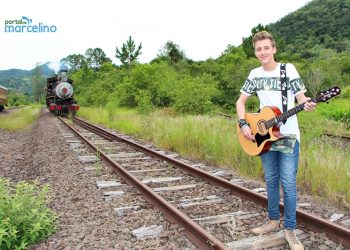 Músico do Trem Maria-Fumaça avança no The Voice Kids