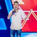 Luis Henrique Schultz conta com o seu voto para continuar no “The Voice Kids