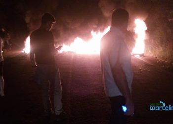 Manifestantes interditam rodovia entre Gaurama e Erechim