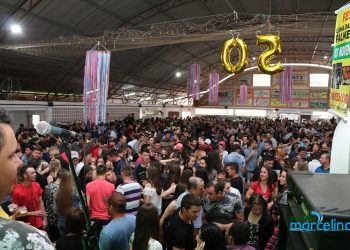 Veja como foi a festa em Coronel Teixeira