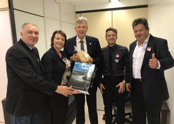 Lideranças de Alto Bela Vista buscam apoio do Governo Federal para construção de ponte no Rio do Peixe