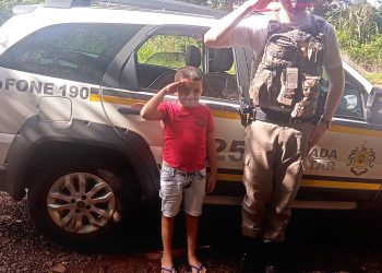 Soldados da Brigada Militar realizam sonho de menino de Viadutos no dia do seu aniversário