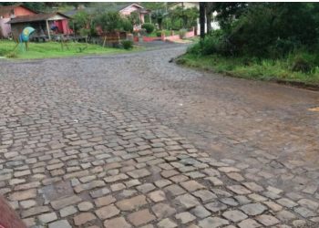 Lançado edital para asfaltar trecho da rua principal do Distrito de Coronel Teixeira