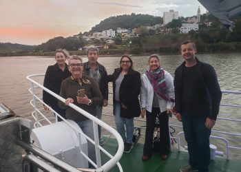 Empresários do setor de turismo recebem informações de como vai funcionar o Catamarã Termas
