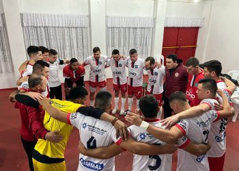 Marcelino Ramos avança para a semi da Taça-RBS com show de futsal e com apoio da torcida